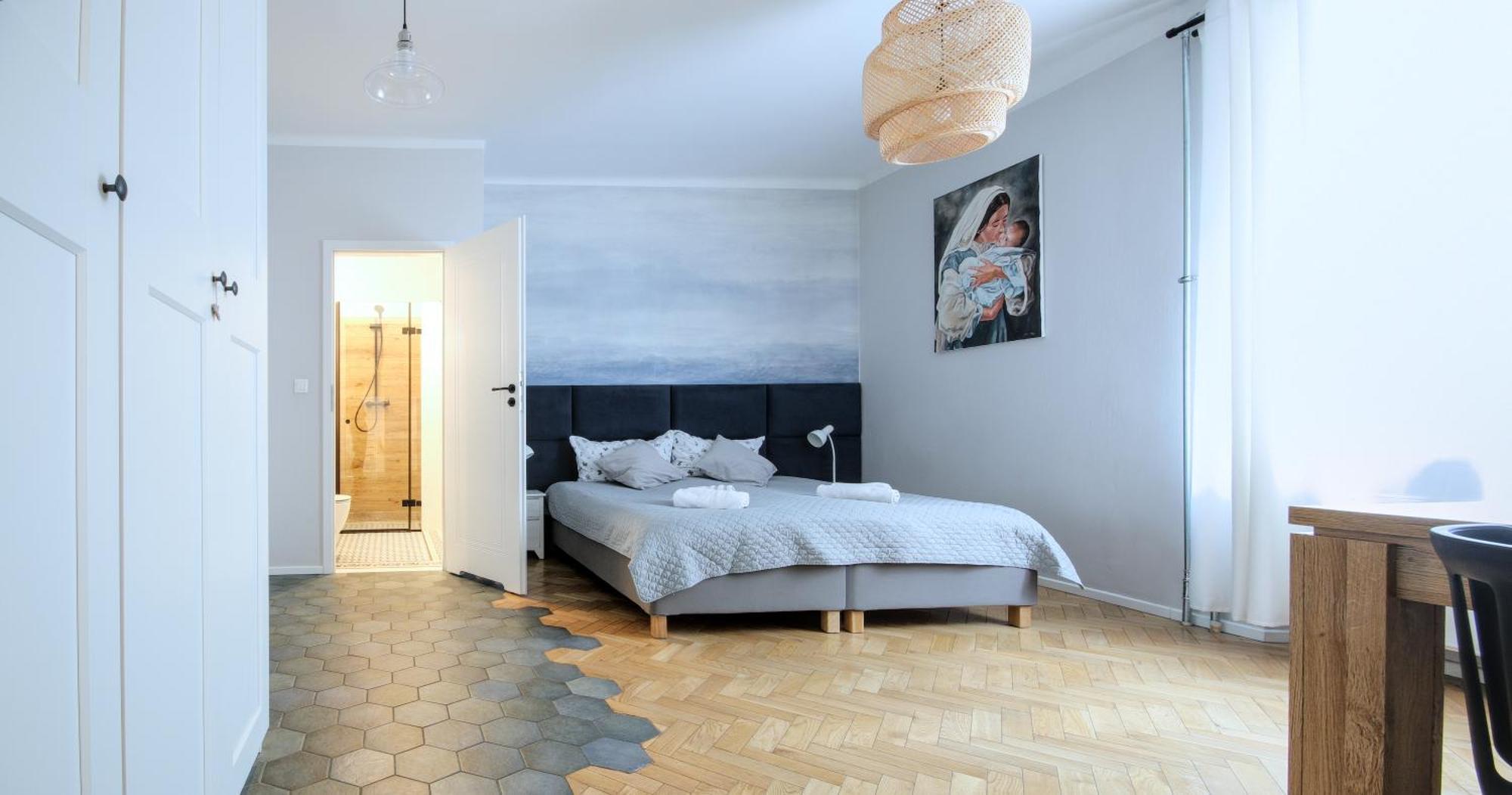 Kana - Stylish In Pomorska - Close, Wifi, Smart Tv